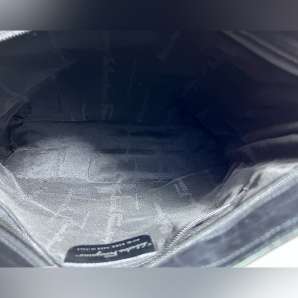 Salvatore Ferragamo Black Shoilder Bag in VGUC- - Picture 4 of 11